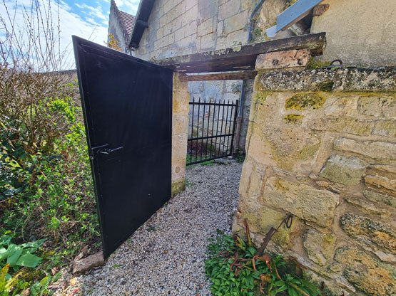 Porte et grille acier